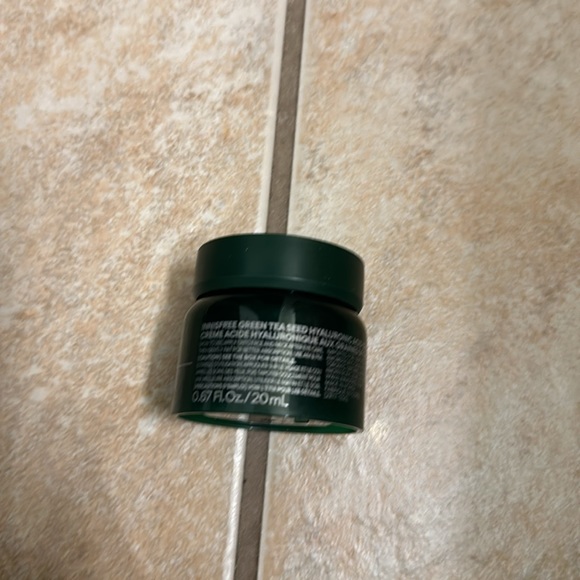 innisfree Green Tea Seed Hyaluronic Acid Hydrating Cream - Picture 2 of 3